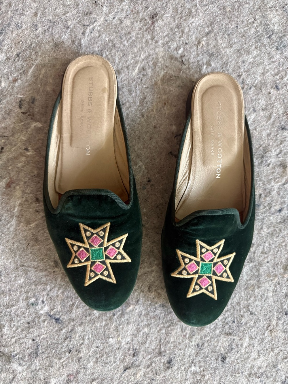 Stubbs & Wootton Dark Green Velvet Embroidered Star Mules